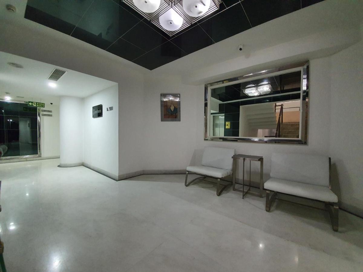 ศราวันฐิ สโรวร ปอร์ติโก Hotel บังกาลอร์ ภายนอก รูปภาพ