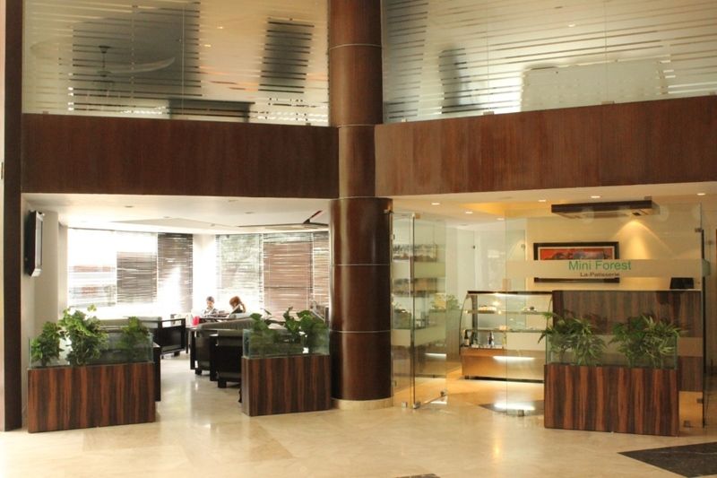 ศราวันฐิ สโรวร ปอร์ติโก Hotel บังกาลอร์ ภายนอก รูปภาพ