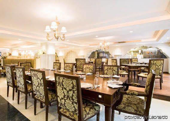 ศราวันฐิ สโรวร ปอร์ติโก Hotel บังกาลอร์ ภายนอก รูปภาพ