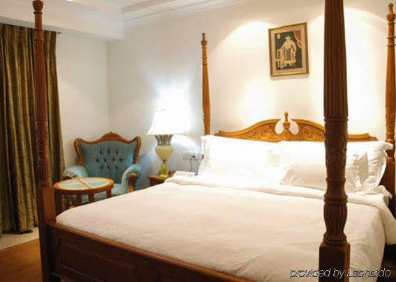 ศราวันฐิ สโรวร ปอร์ติโก Hotel บังกาลอร์ ภายนอก รูปภาพ