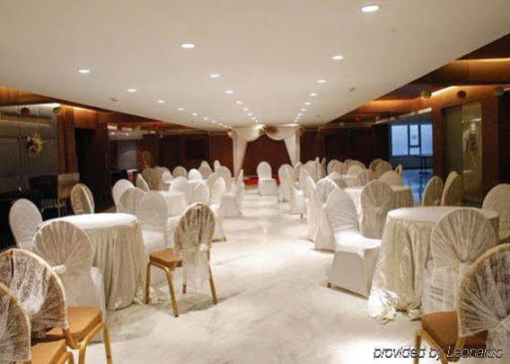 ศราวันฐิ สโรวร ปอร์ติโก Hotel บังกาลอร์ ภายนอก รูปภาพ
